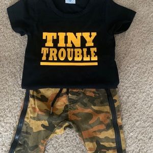 Toddler boy Two Piece Jogger Short Set 12-18 Mo